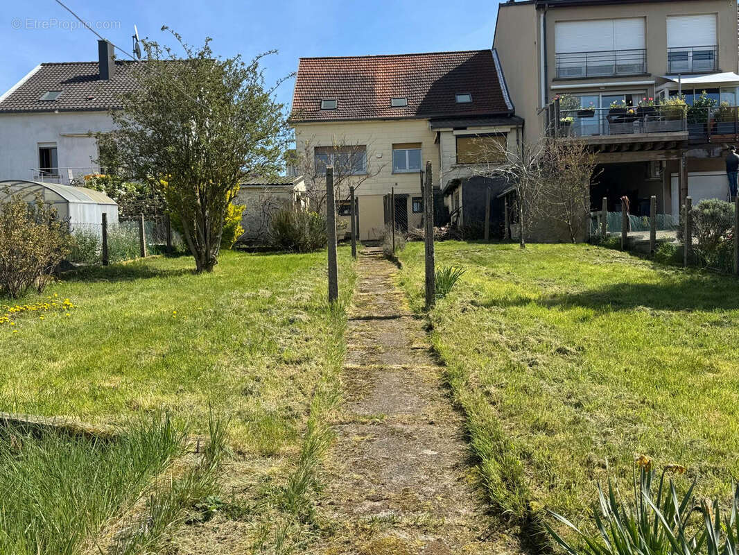 Maison à L'HOPITAL