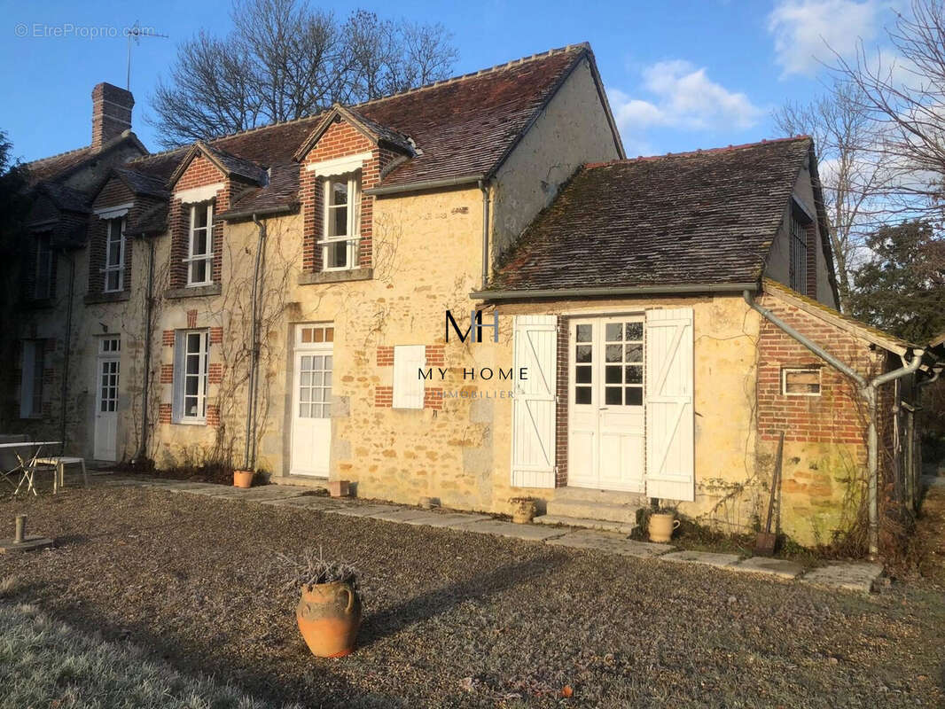 Maison 194 m² à Mortagne-Au-Perche  - photo 2