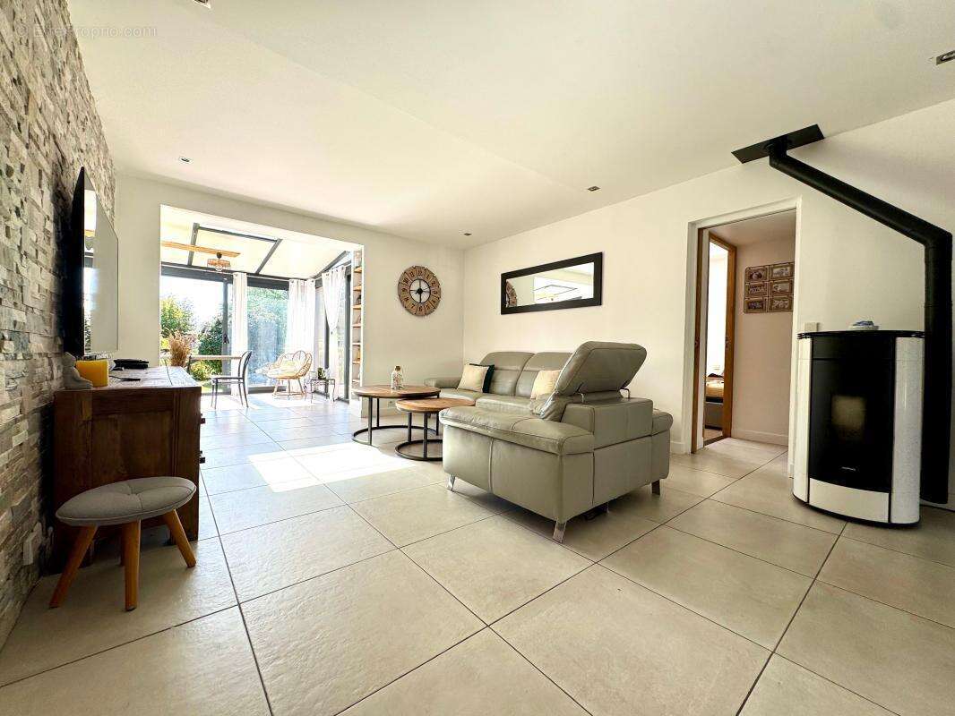 Maison à MAROLLES-EN-HUREPOIX