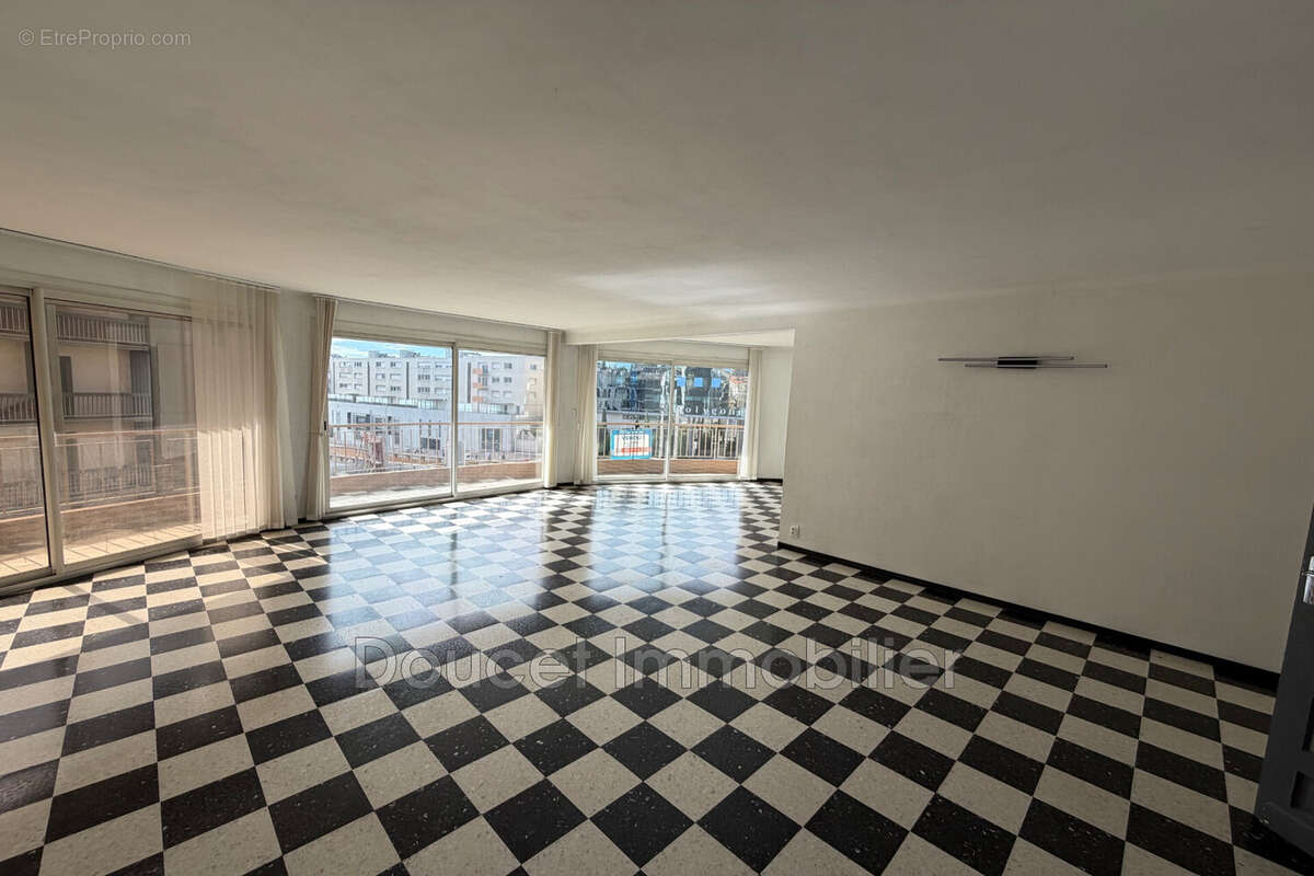 Appartement à BEZIERS