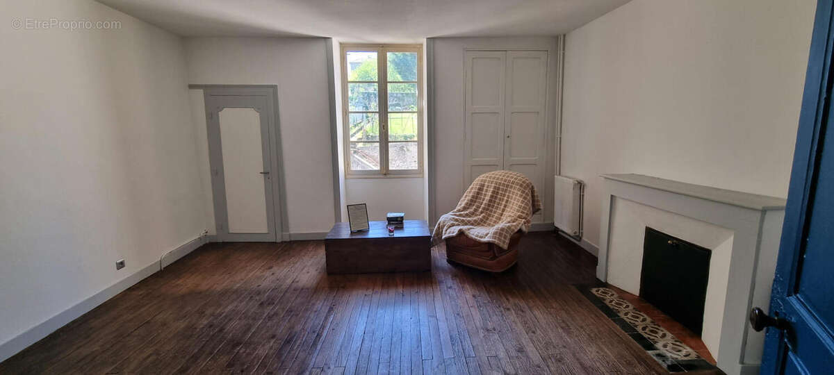 20250430_154801 - Maison à NONTRON