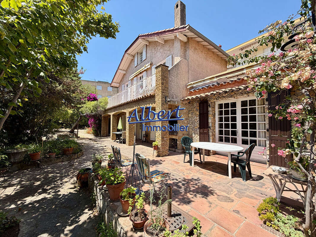 Maison à SANARY-SUR-MER