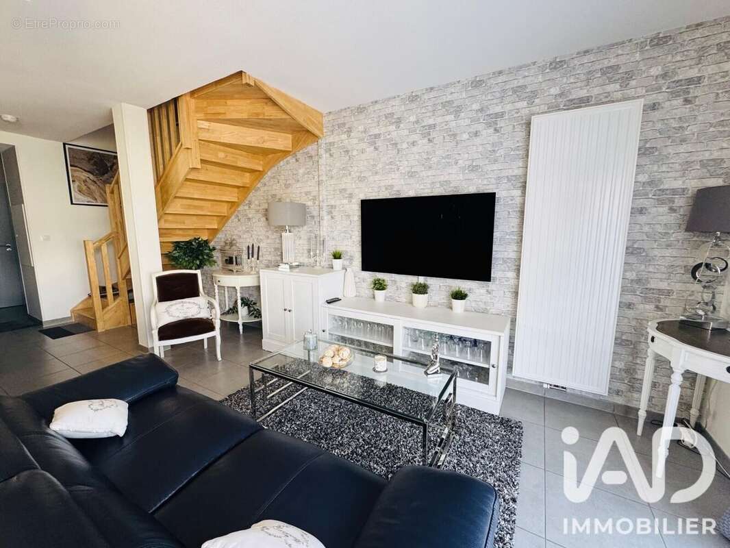 Maison 90 m² à Saint-Xandre  - photo 6