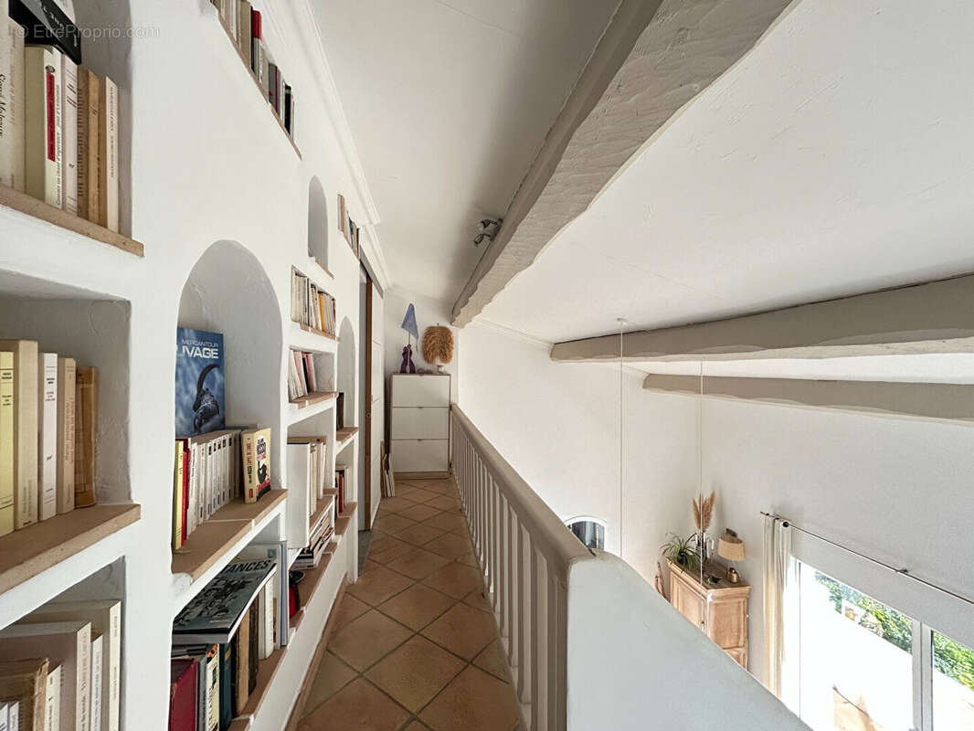 Maison à LES ISSAMBRES