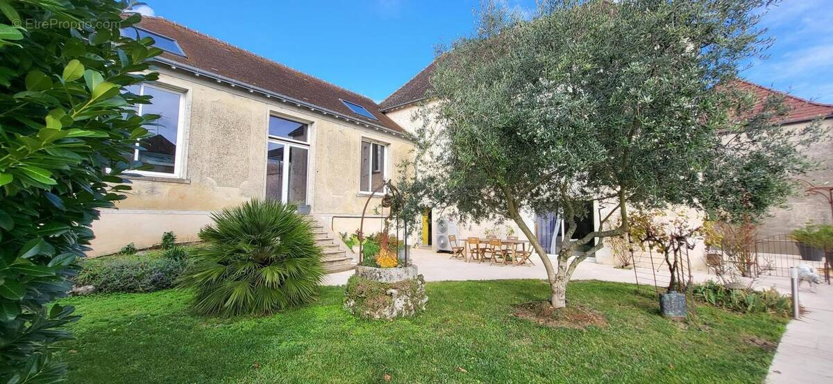 Photo 1 - Maison à PLEUMARTIN