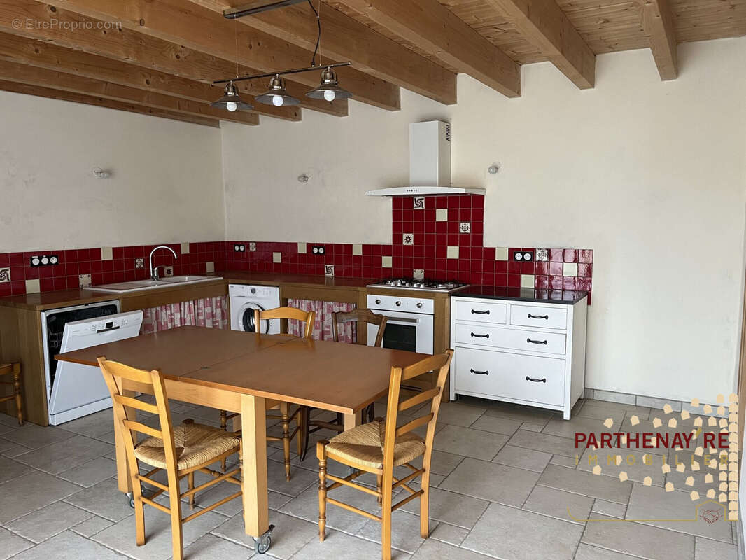 Maison 149 m² à Pressigny  - photo 3