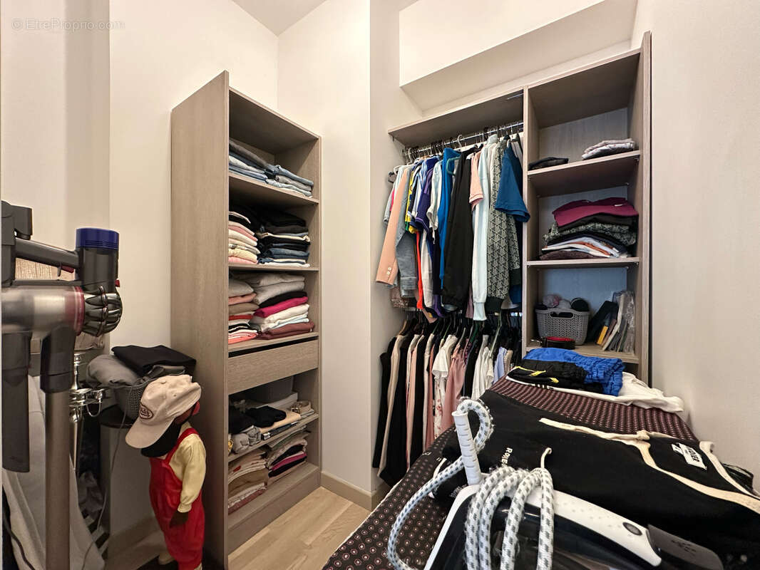 Appartement à BEZANNES