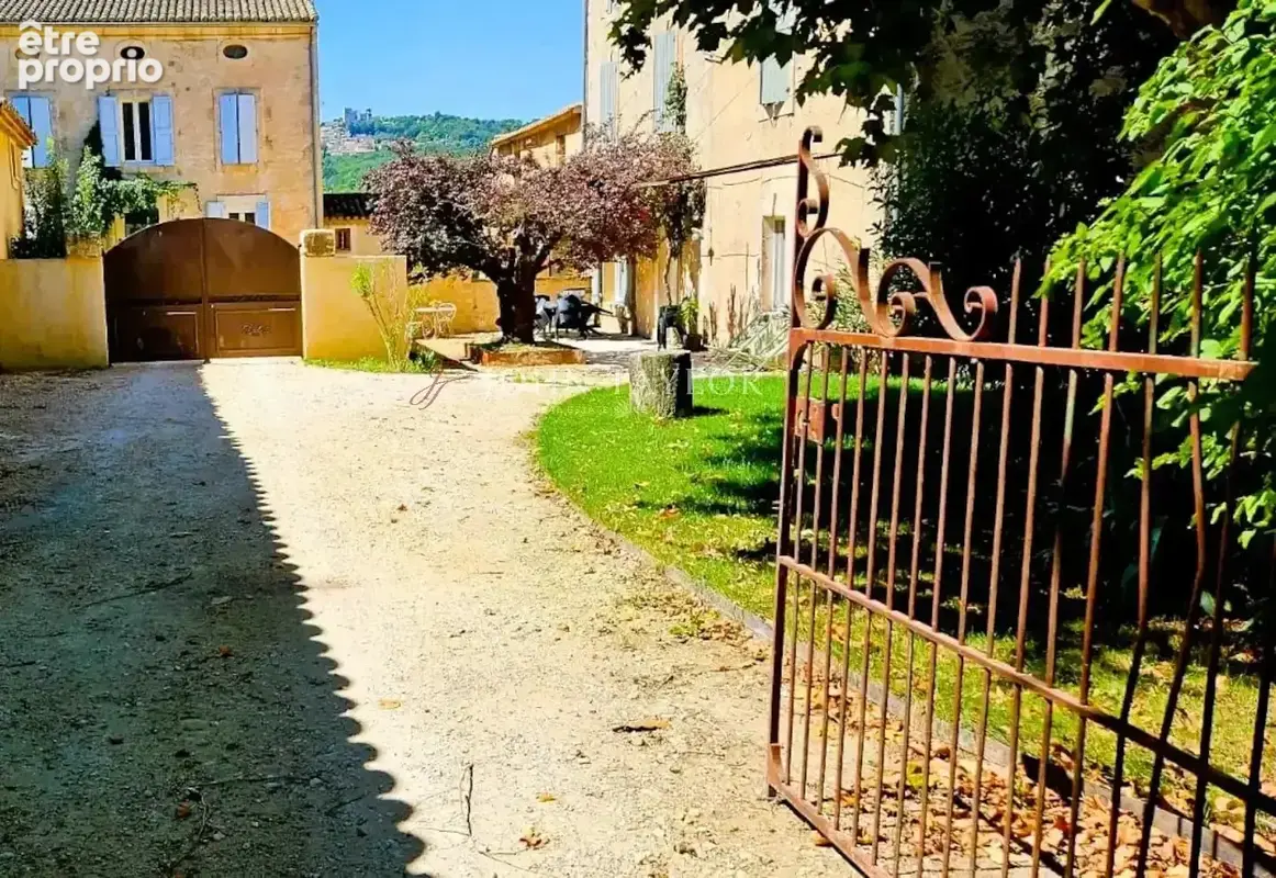 Mas d'exception à vendre à Bonnieux avec vue panoramique sur le Luberon - photo 25