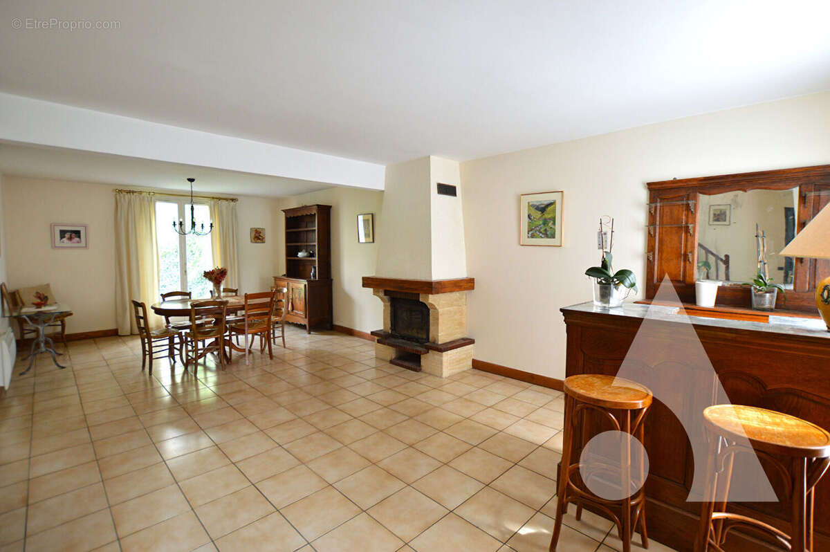 Maison à SAINT-LEU-LA-FORET