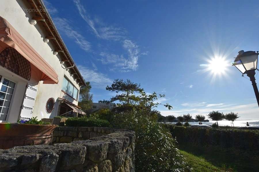 Maison à SAINT-GEORGES-DE-DIDONNE