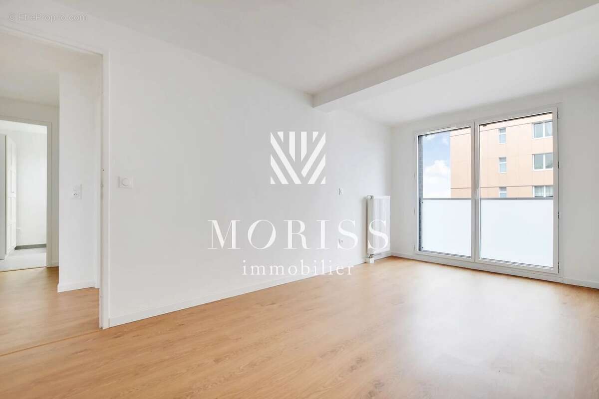 Appartement à LES LILAS