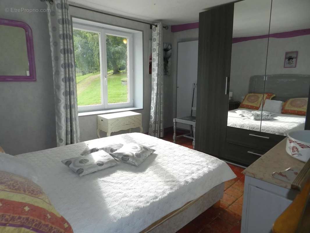 Maison à SAINT-PIERRE-SUR-DIVES