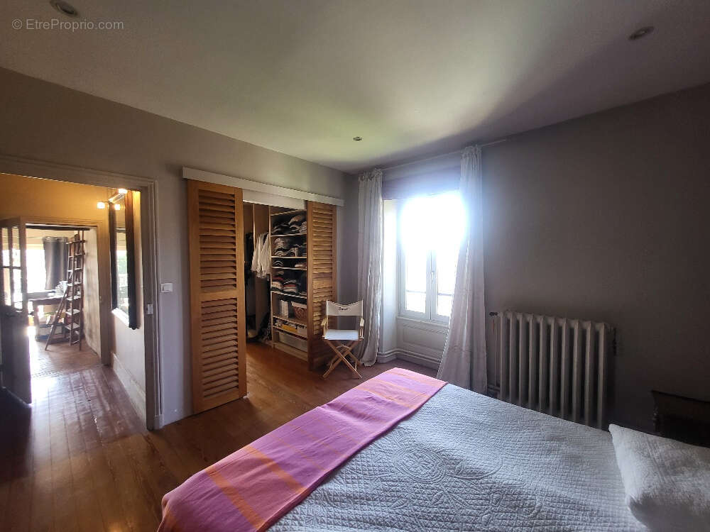 Maison à CHATILLON-SUR-CHALARONNE