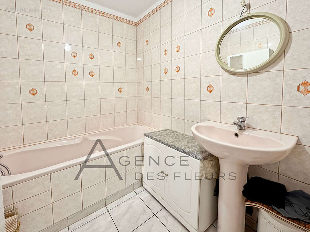 Maison à TOURVILLE-LA-RIVIERE