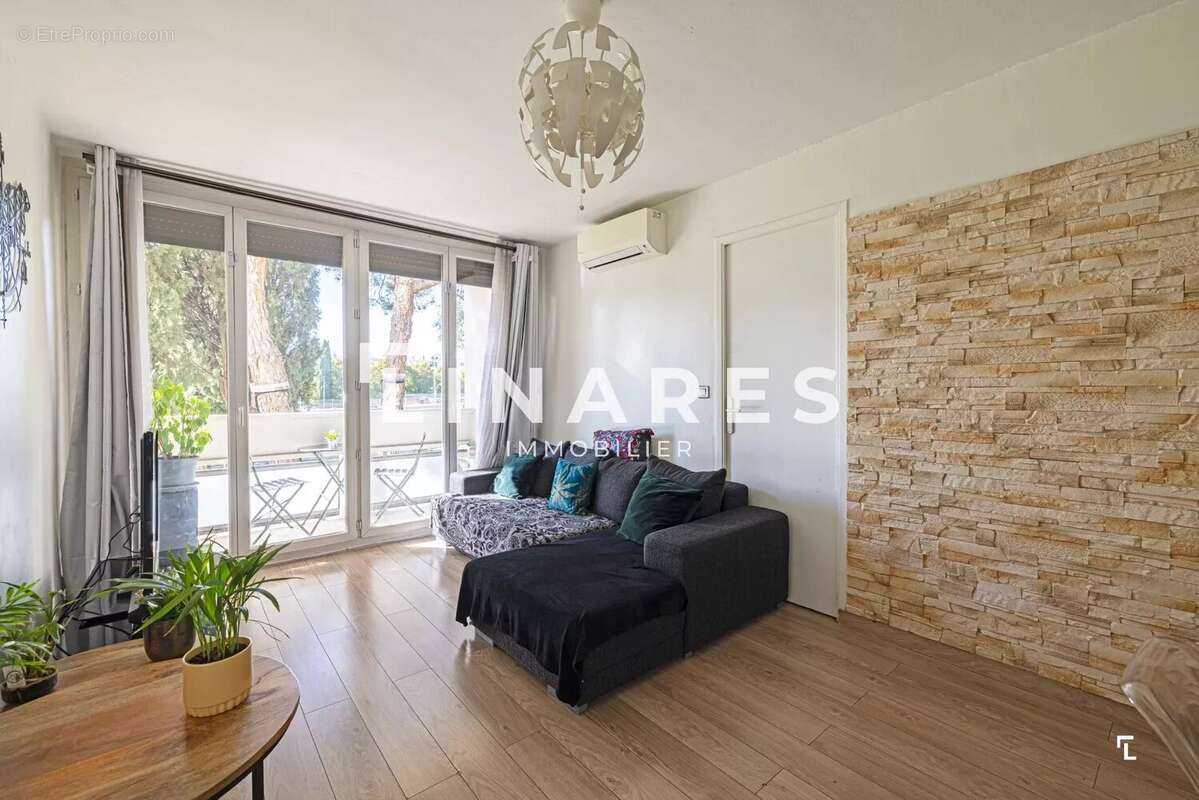 Appartement à MARSEILLE-12E