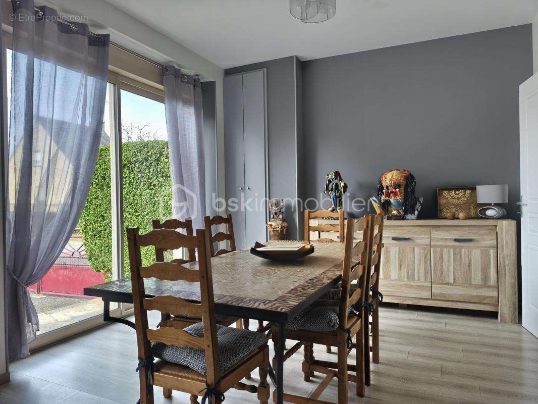 Maison à LIGNIERES-ORGERES