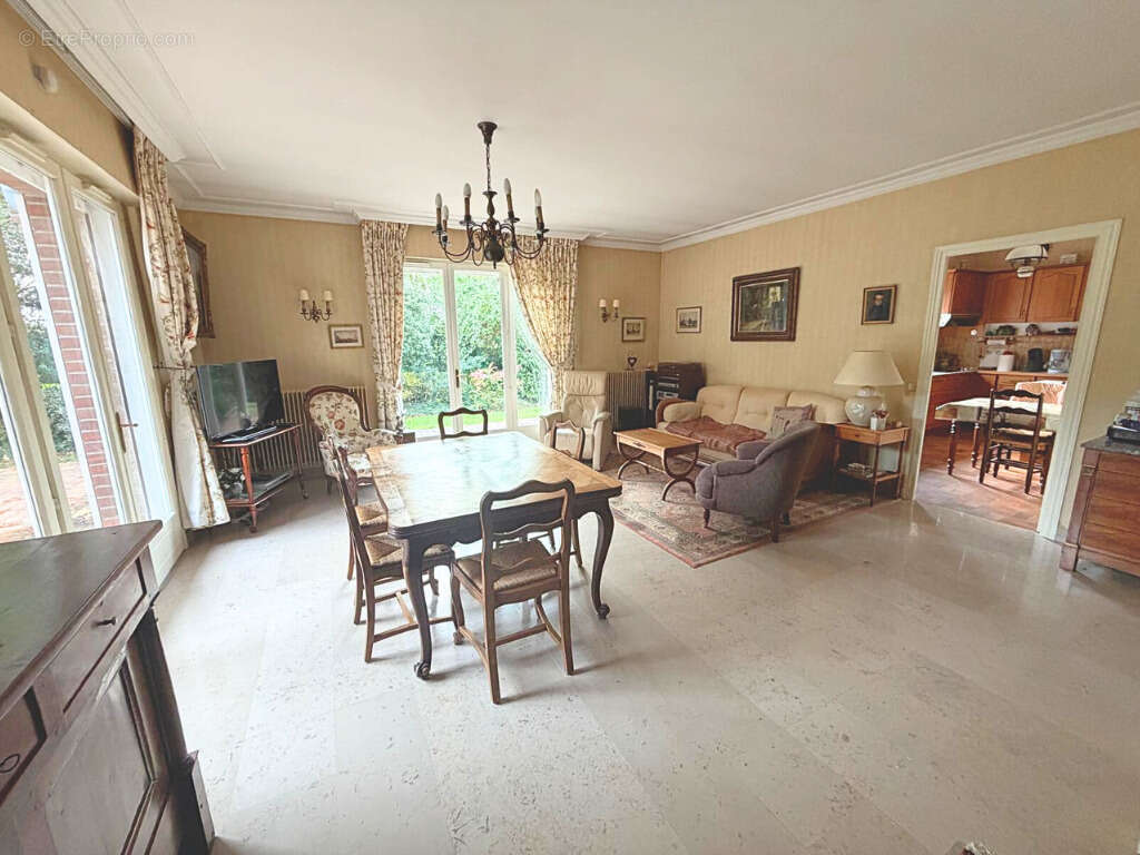 Maison à AIRE-SUR-LA-LYS