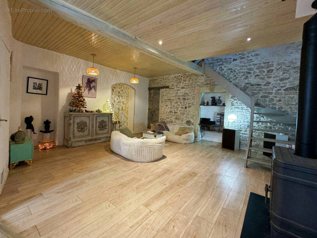 Appartement à NIMES