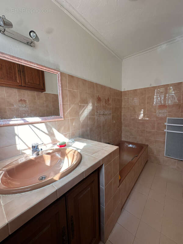 Appartement à LA COLLE-SUR-LOUP