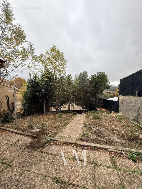 Maison à VILLEVEYRAC