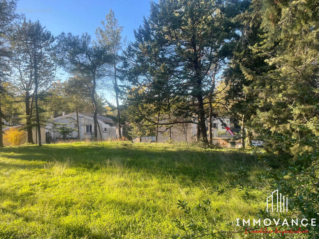 Terrain à PRADES-LE-LEZ