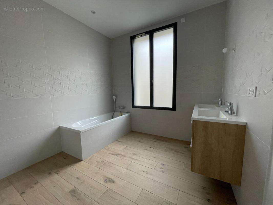 Maison Le Mans 8 pièce(s) 222 m2 - photo 10