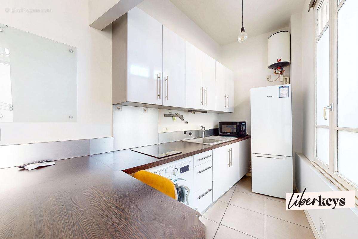 Appartement à PARIS-12E