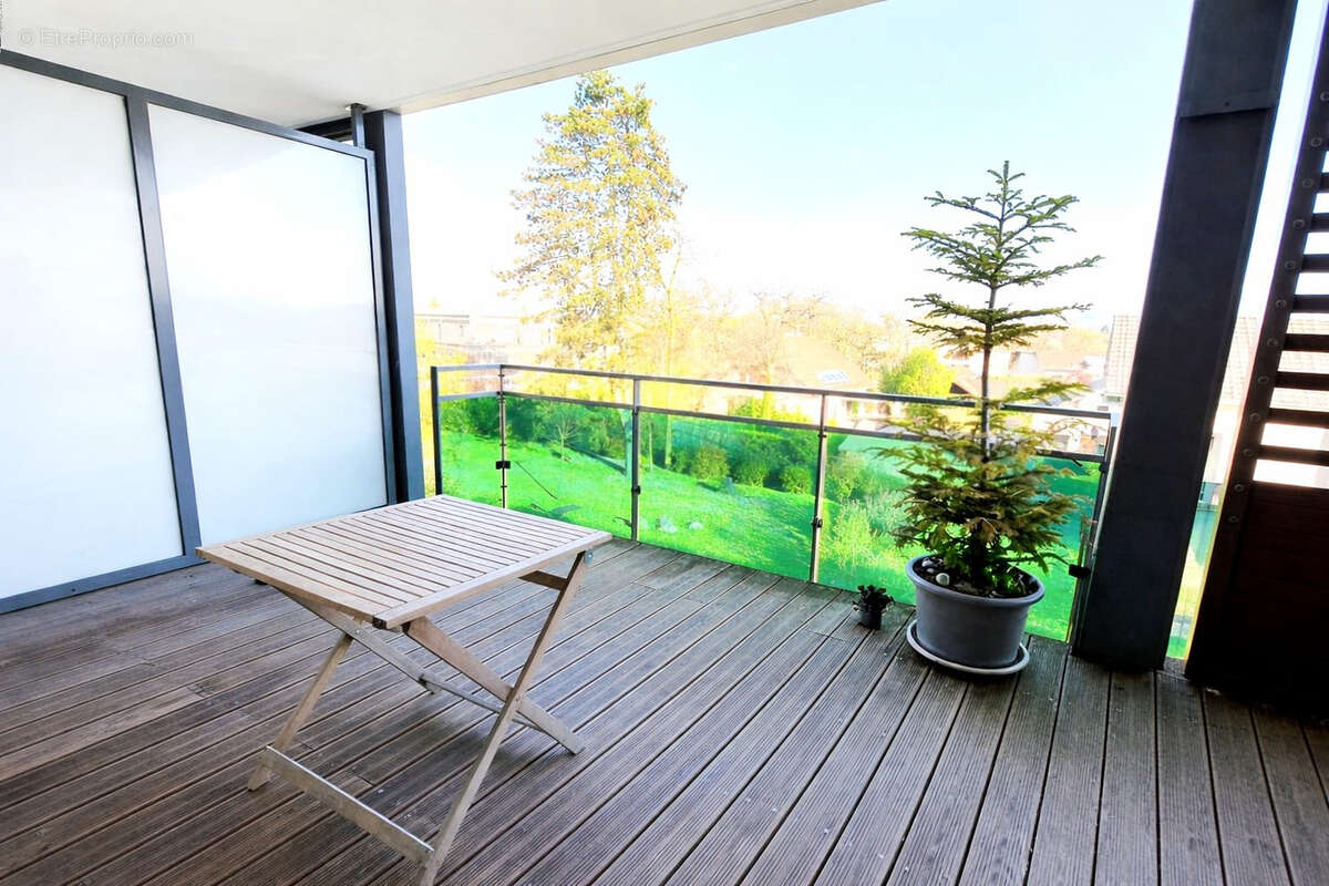 Appartement à PREVESSIN-MOENS