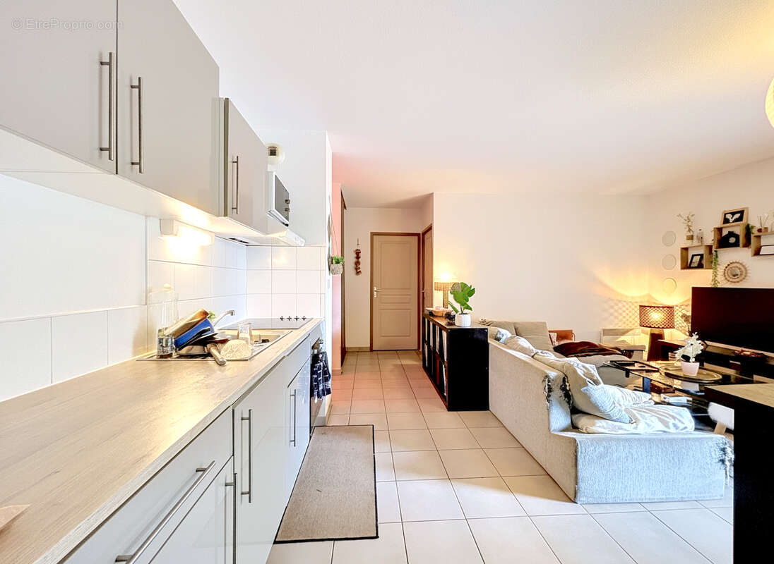 T2 de 54 m² avec grande terrasse - Croix d'argent - photo 2