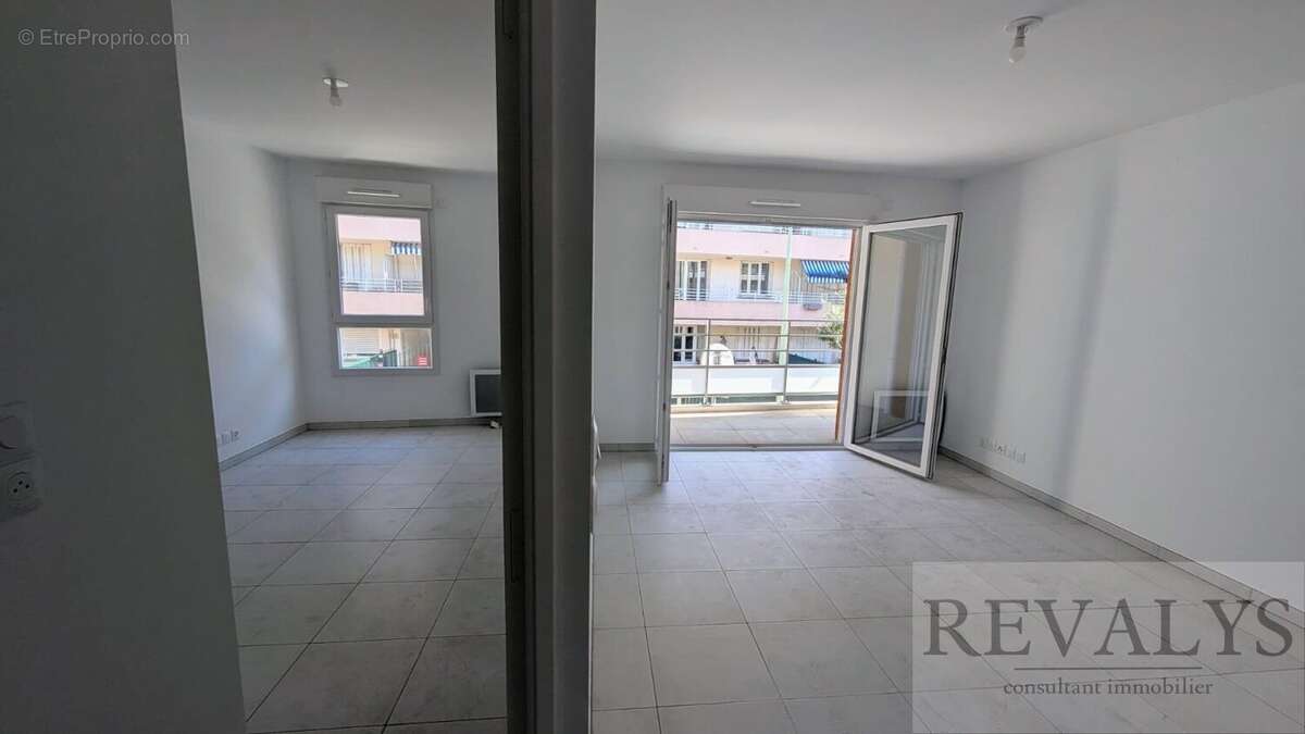 Appartement à LE CANNET