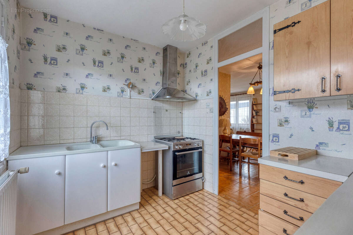 Maison à ECHIROLLES