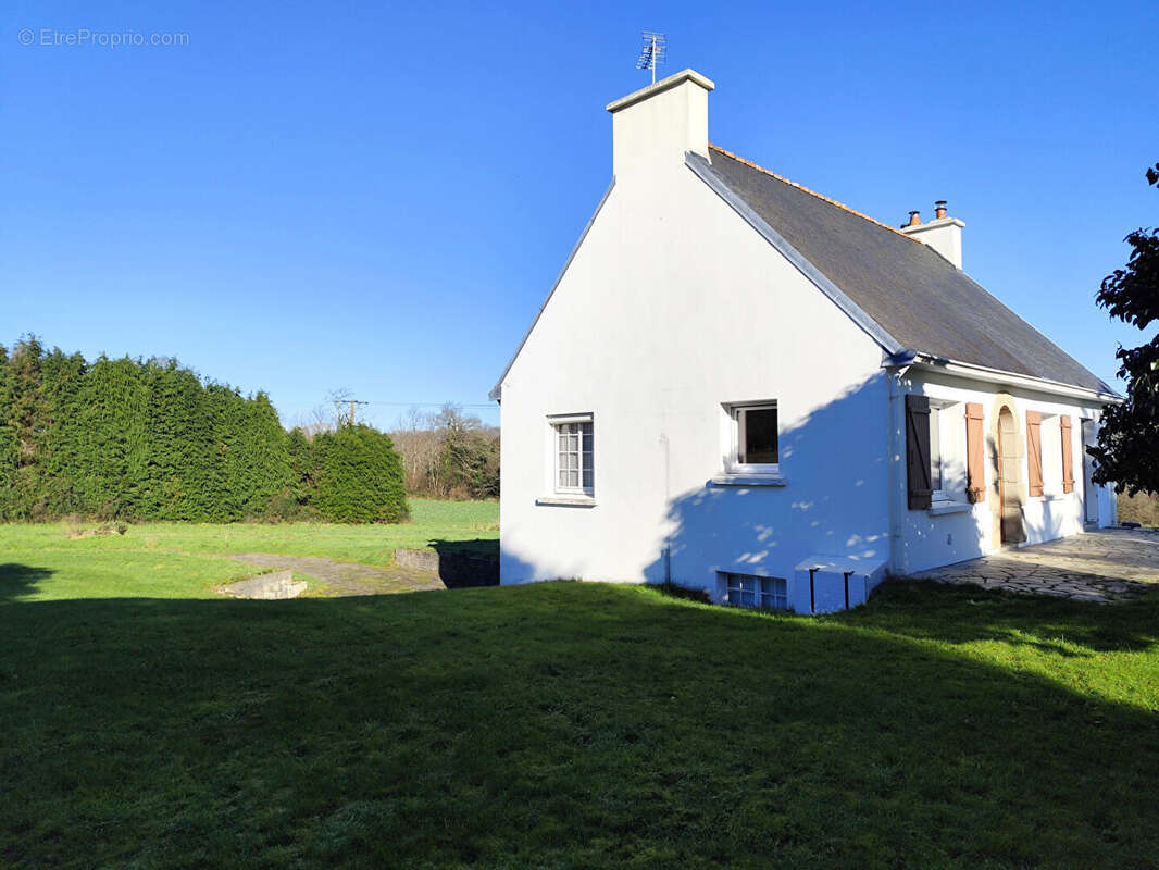 Maison à COMBRIT