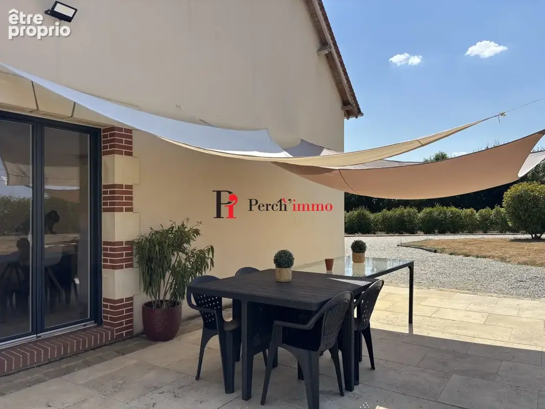 Maison 6 pièces 173 m² à vendre à Mortagne-Au-Perche (61400) - photo 2