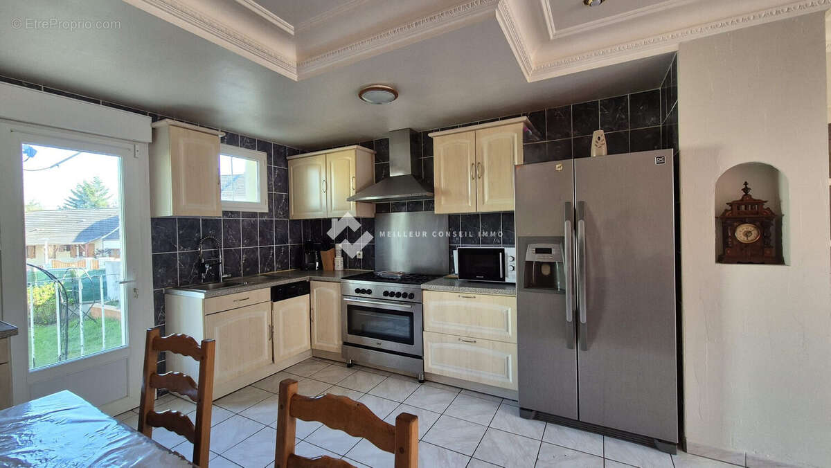 Maison 94 m² à Villeparisis  - photo 4