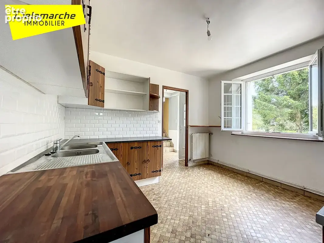 A VENDRE Maison Saint Nicolas Des Bois  proche de Brecey  4 pièces. - photo 2
