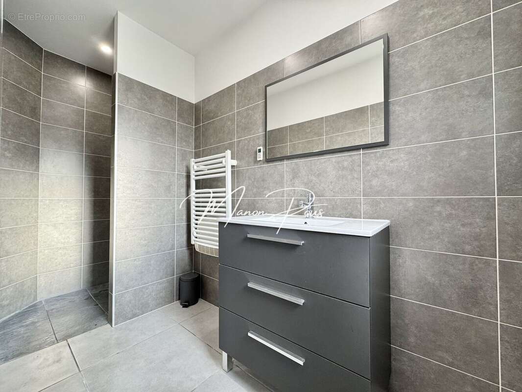 Maison à PEYRESTORTES