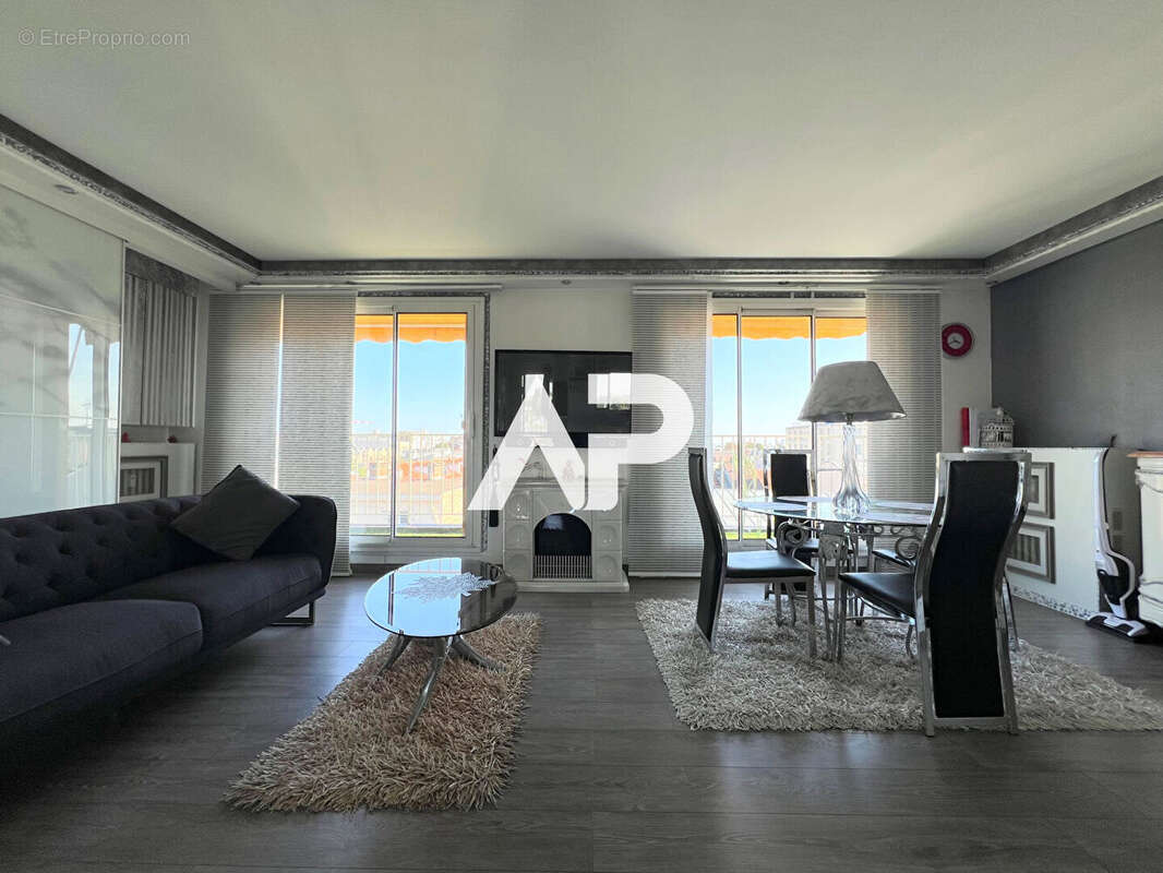 Appartement à ENGHIEN-LES-BAINS