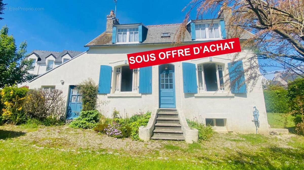 Maison à PLOUGASNOU