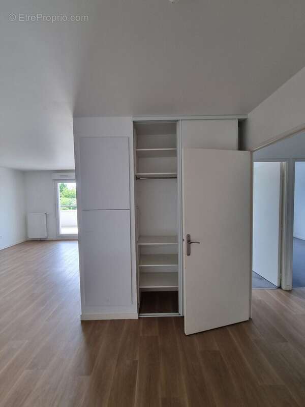 Appartement à ELANCOURT