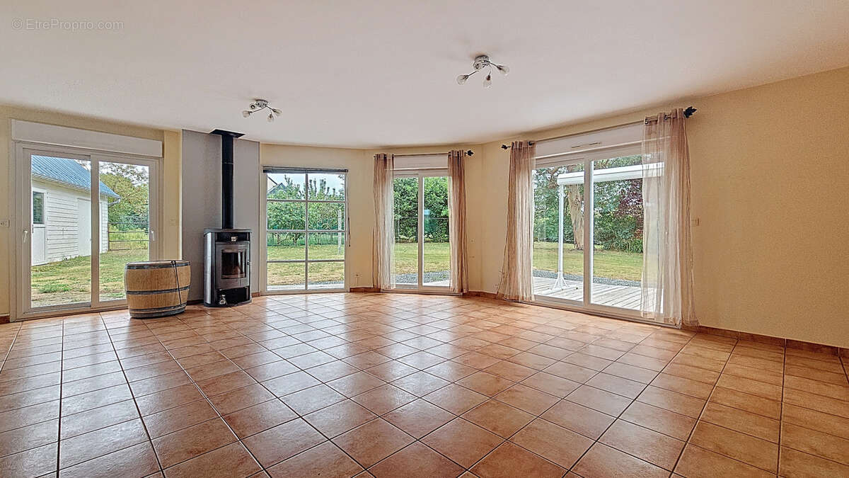 Maison à GOUVILLE-SUR-MER