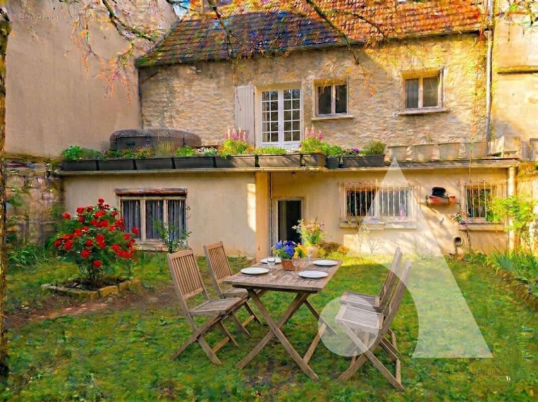 Maison à CREPY-EN-VALOIS