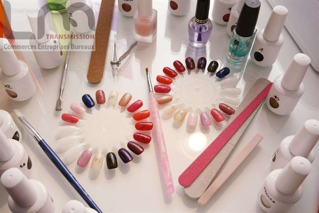 Commerce à PARIS-18E