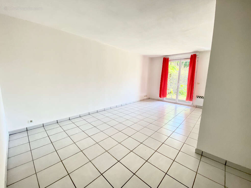 Appartement à SAINT-PIERRE-DU-MONT