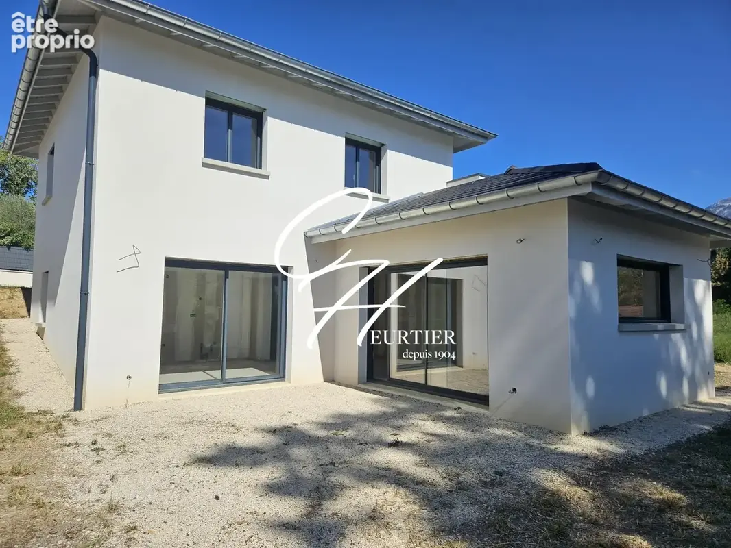 Maison à LA BUISSE