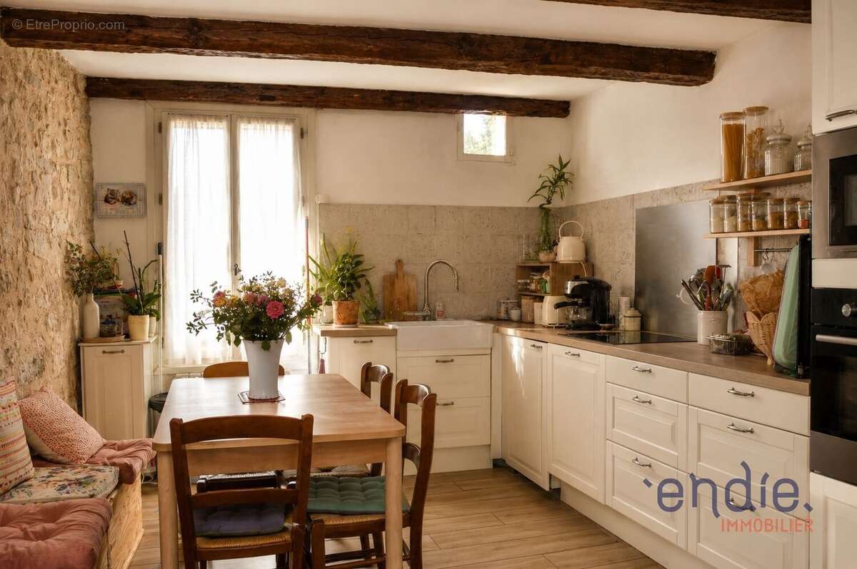 Maison à LORGUES