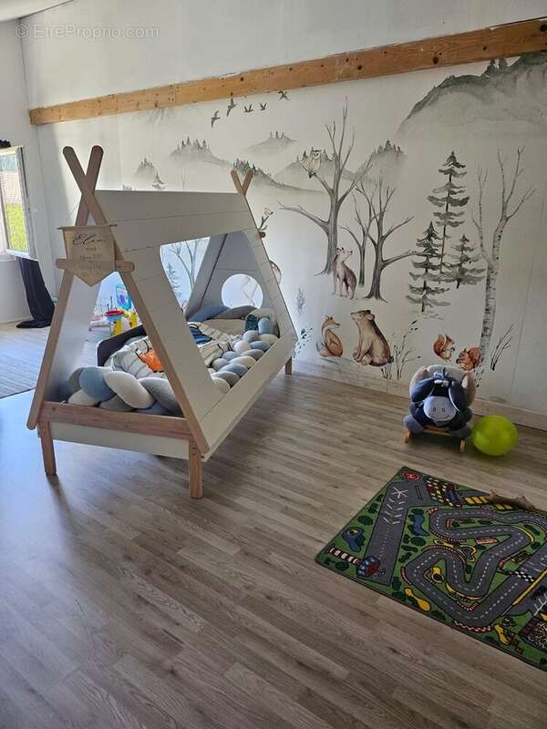Appartement 182 m² à Oye-Et-Pallet  - photo 7