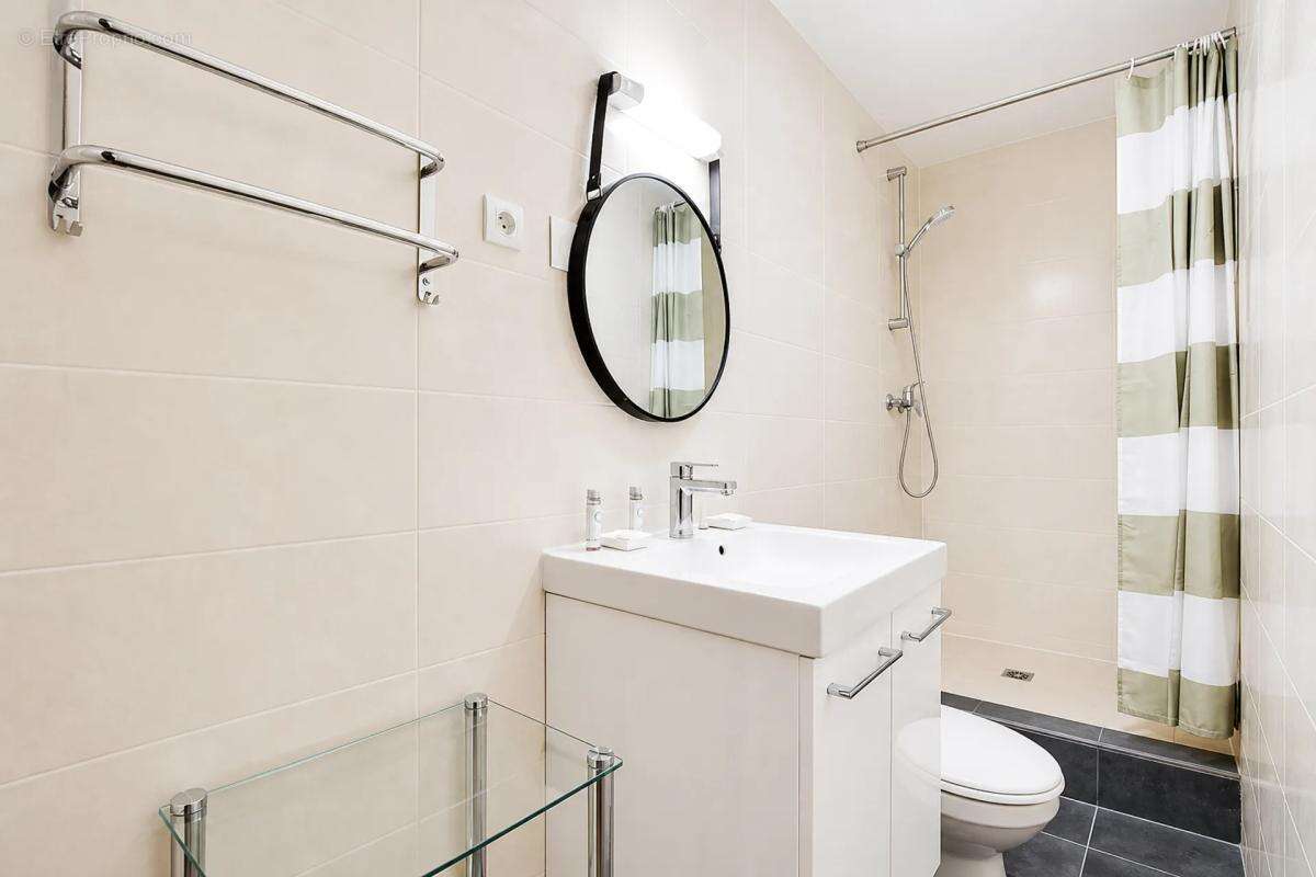Appartement à PARIS-11E