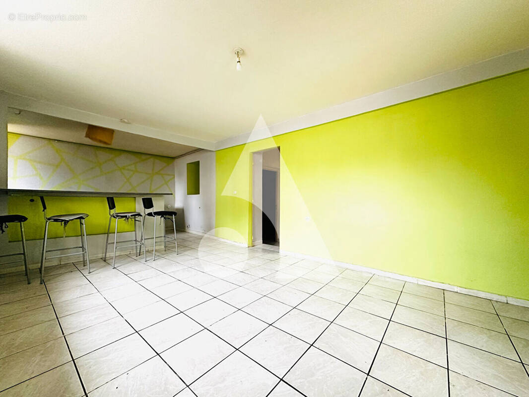 Appartement à POMPEY