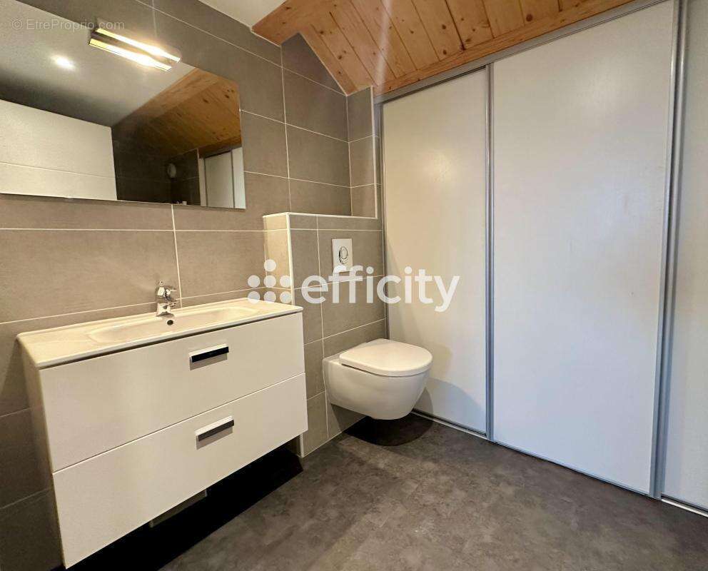 Appartement à SAINT-ETIENNE-DE-TINEE