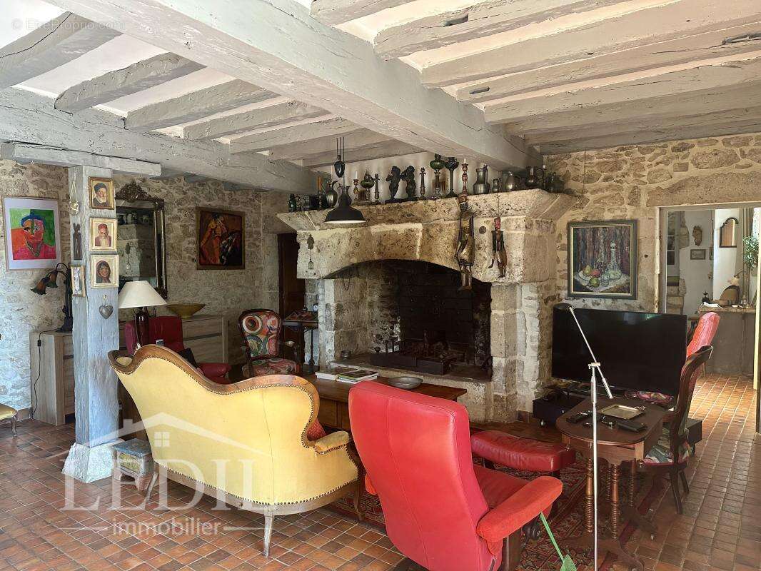 Maison à MAUVEZIN